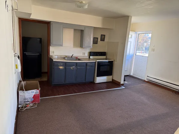 584 Thompson Ave, Donora, PA