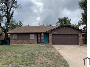 4321 Meadowpark Dr, Midwest City, OK 73110