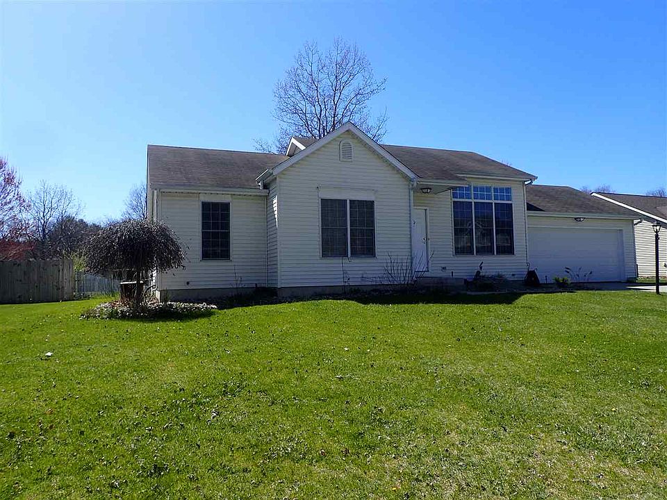 1st image of 53601 Woodvale Dr