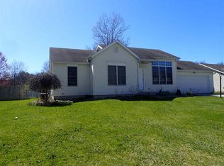 53601 Woodvale Dr, Elkhart, IN 46514