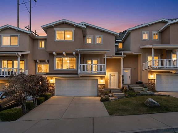 2nd image of 1311 S Alpine Loop