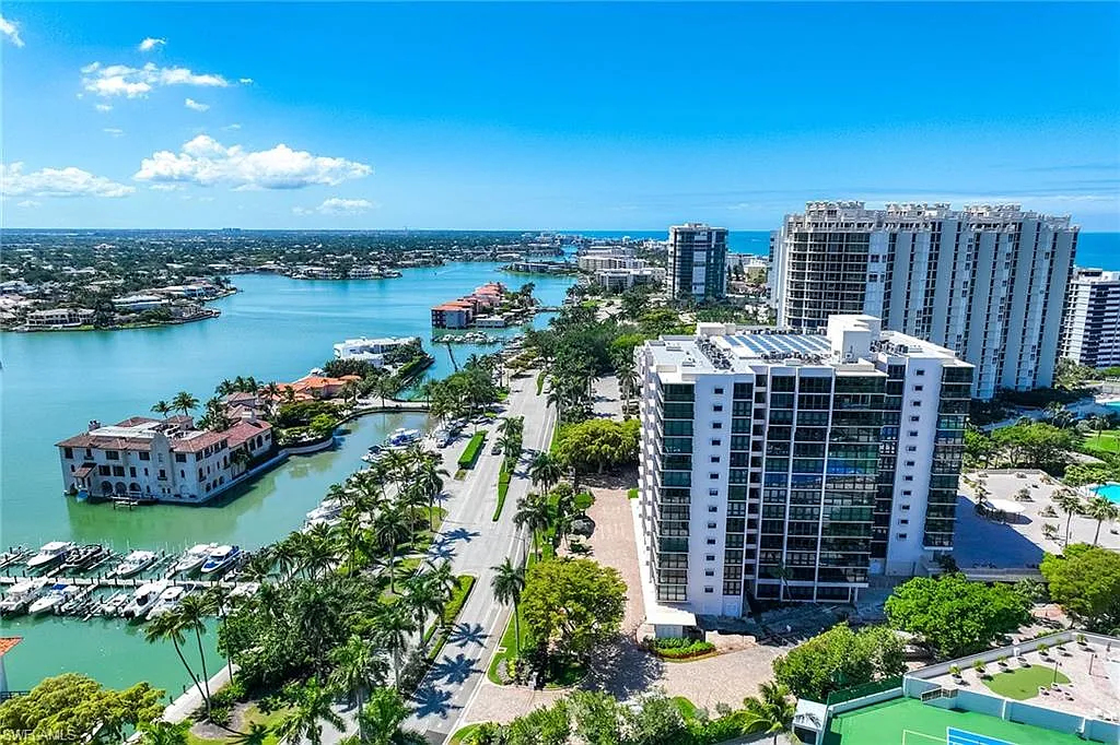 2 bed, 2.0 bath, 2150 sqft, $6,000 — Photo 2