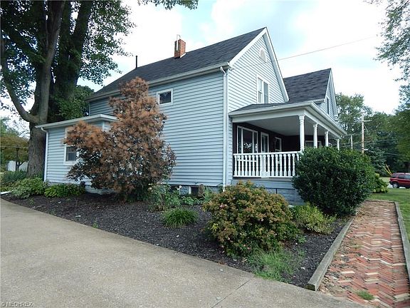 3rd image of 935 Elyria Ave