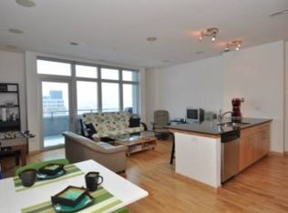 601 E Ogden Ave UNIT 711, Milwaukee, WI 53202
