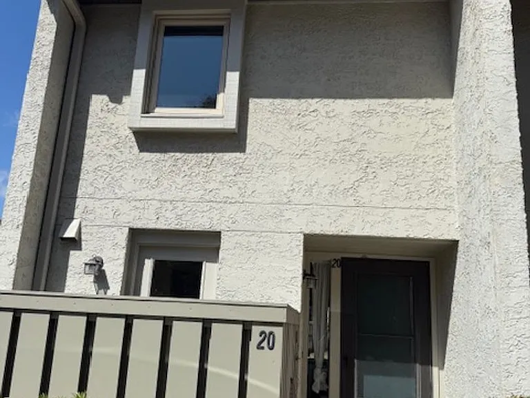 26 S Forest Beach Dr #20 — Photo 1
