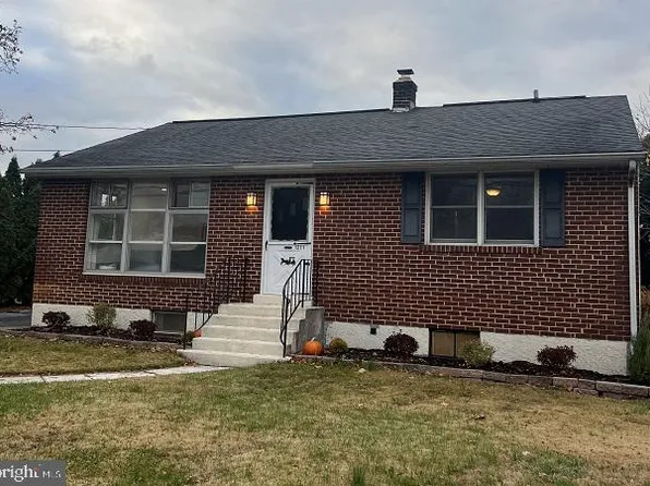 1211 N Charlotte St, Pottstown, PA 19464