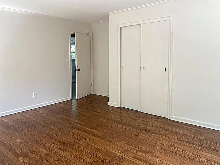 8321 Belleview Ave — Photo 20