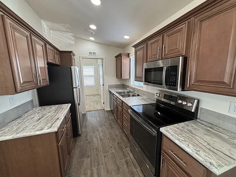 8700 E University Dr #334 — Photo 10