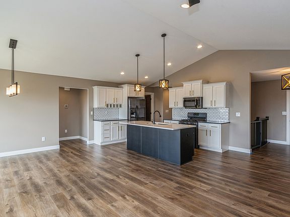 6th image of this home