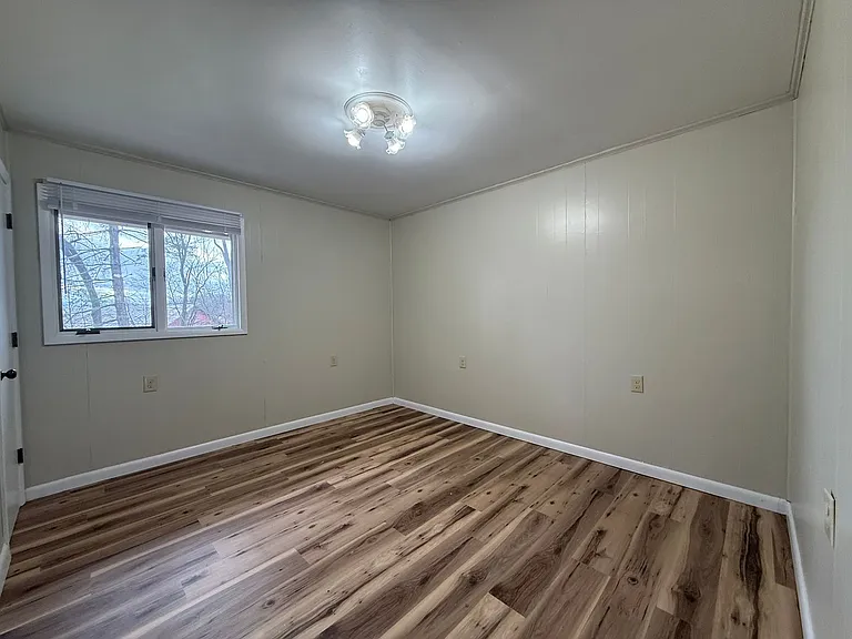 245 Meadowbrook Rd — Photo 11