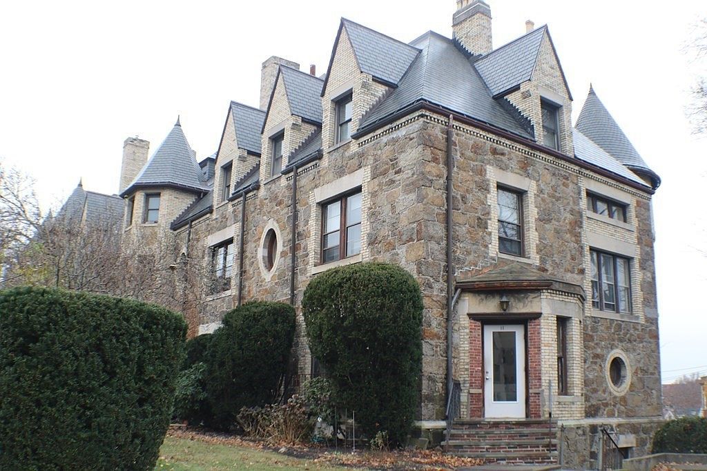 11 Garrison Rd APT 5, Brookline, MA 02445 Zillow