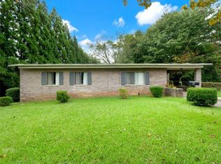 1411 Hudgins Dr, Gainesville, GA 30504