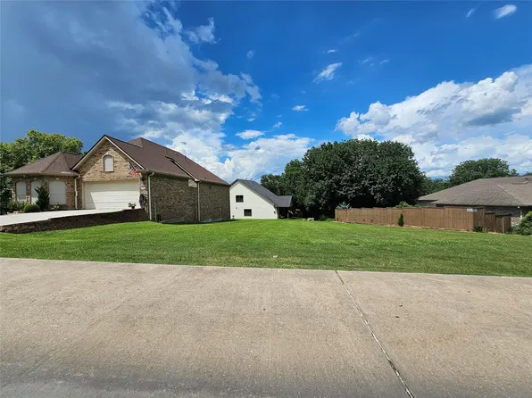 2 Harbour Town Dr Lot 2, Montgomery, TX 77356