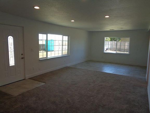 3rd image of 1161 Ella Ave