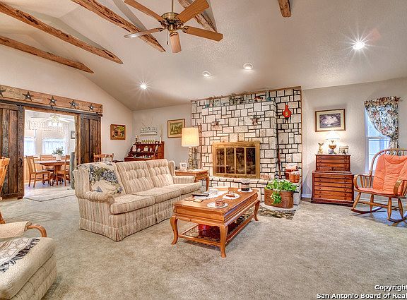 4th image of 2226 Cedar Grv