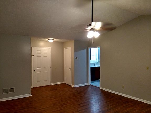 4th image of 1470 Marble Way
