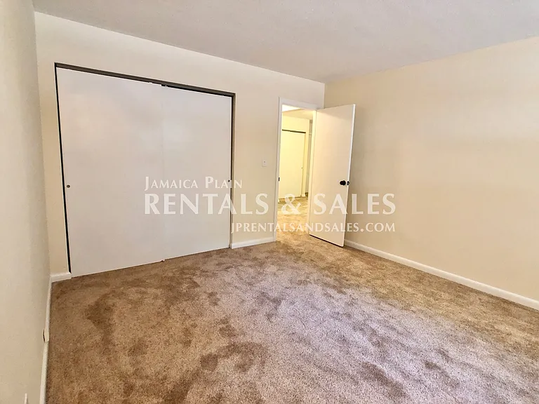 804 Centre St #5 — Photo 7