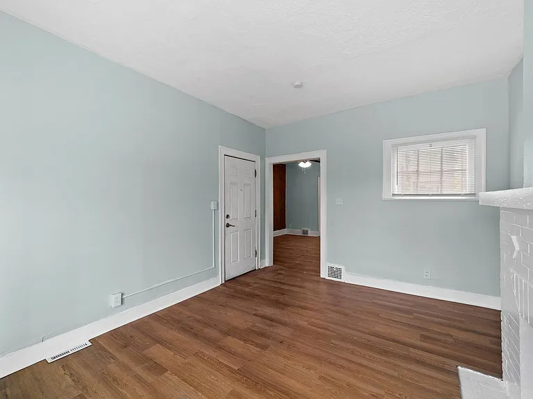 3416 E 139th St — Photo 32