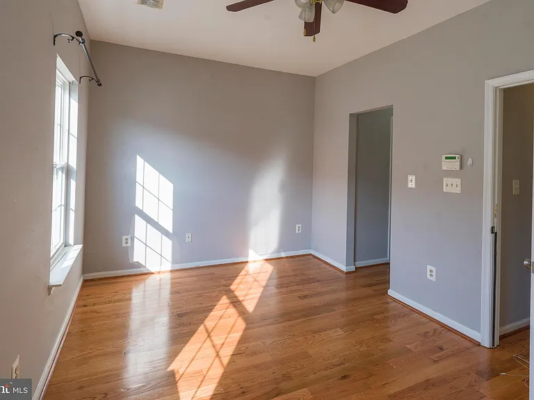 4281 S Capitol St SW — Photo 18