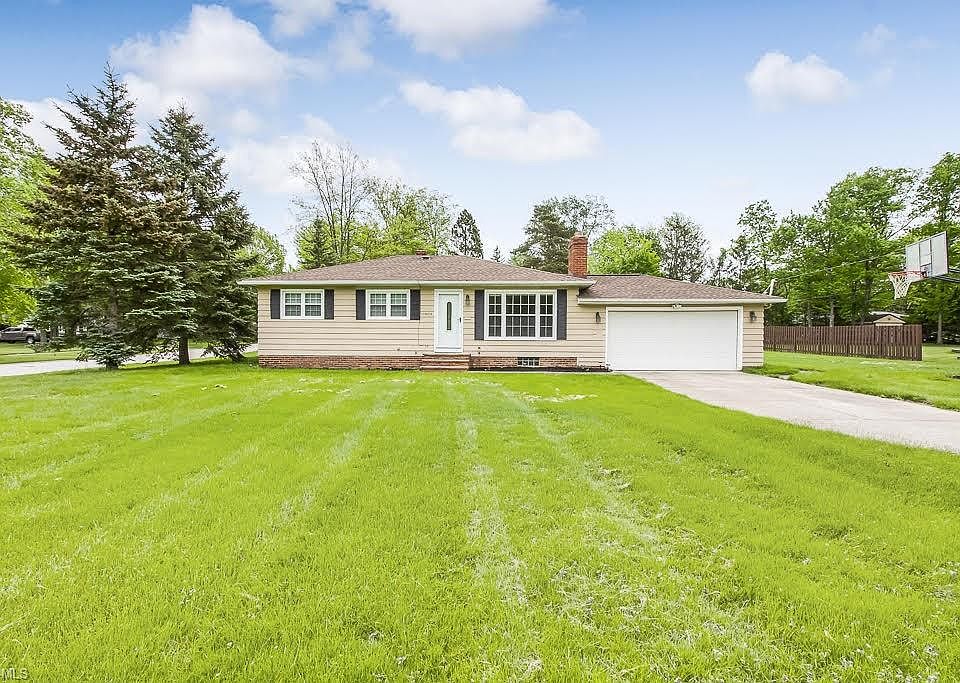 1st image of 10809 Gregory Ln