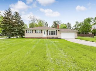 10809 Gregory Ln, North Royalton, OH