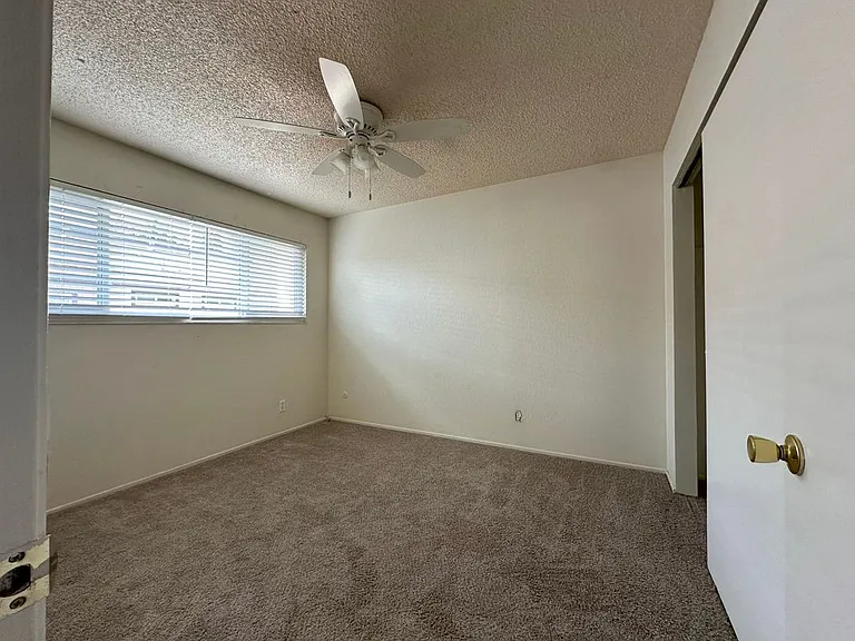 647 Military E — Photo 8