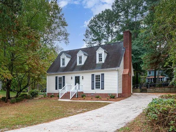 615 Stratford Dr, Zebulon, NC 27597