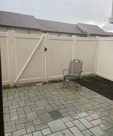 136 Crown Pointe Dr — Photo 21