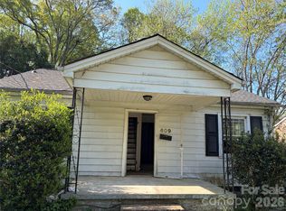 609 W Harvie Ave, Gastonia, NC 28052