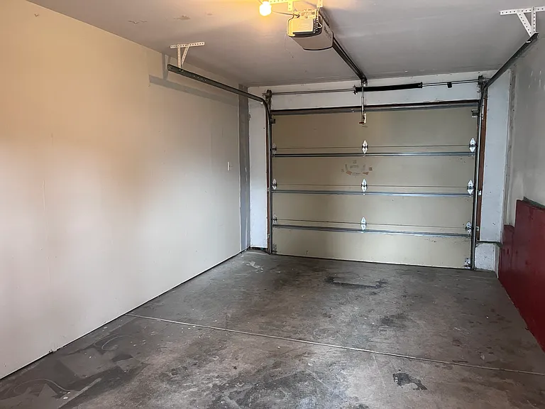 1402 Emery Ct #1 — Photo 17