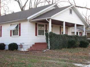 2040 W Elm St, Springfield, MO 65806