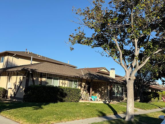3rd image of 3561 W Cornelia Cir #4