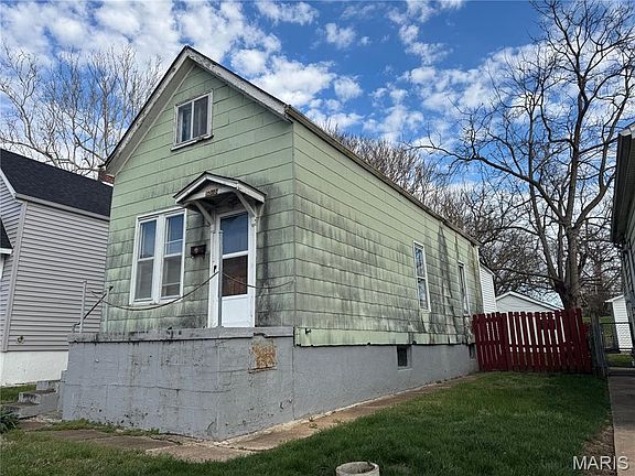 2nd image of 6818 Salzburger Ave