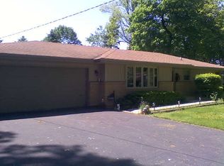 2562 Timber Trl, Rockford, IL 61107