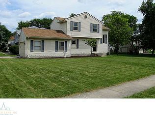 527 Dutch Hill Dr, Lansing, MI