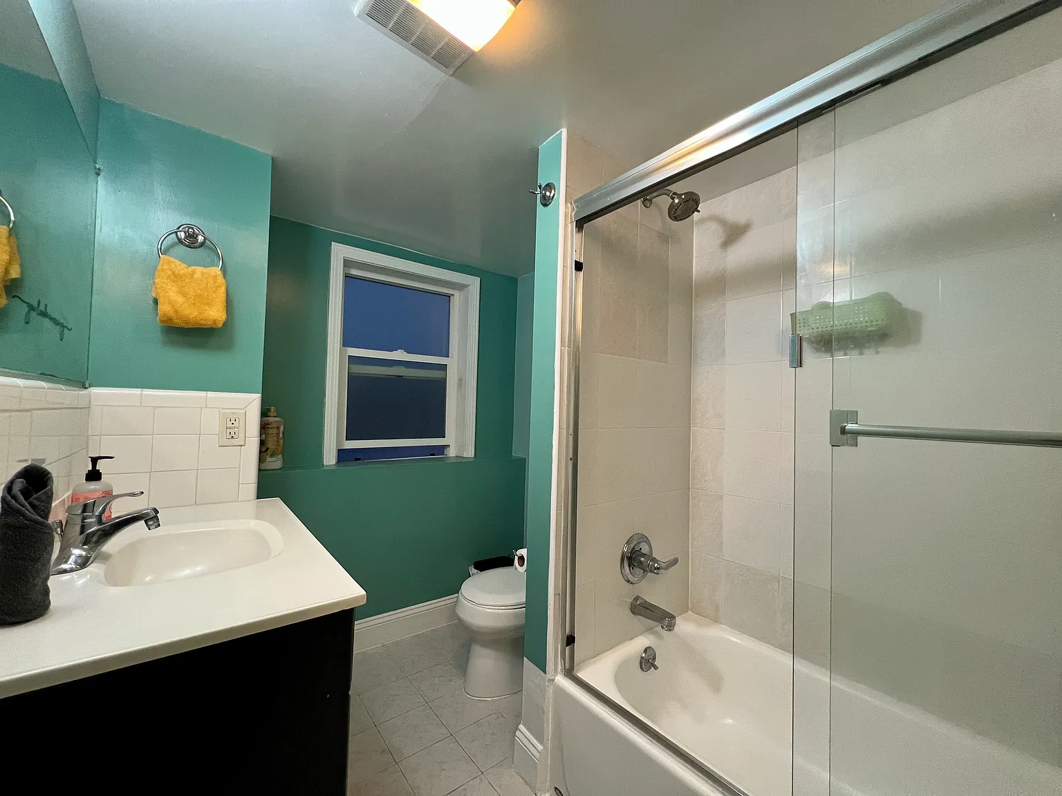 2 bed, 900 sqft, $2,800 — Photo 3