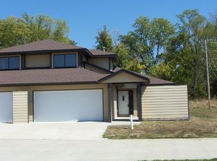 6212 S Hummingbird Ln, Columbia, MO 65201