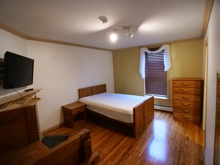 36 Lincoln Ave #1 — Photo 8