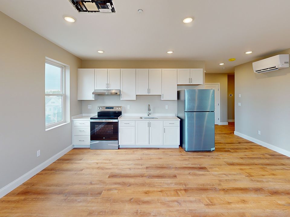 1st image of 100 Revere St #508