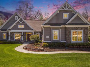 8818 Amboy Dr, Brighton, MI