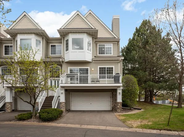 947 Fairfield Way, Minnetonka, MN 55305