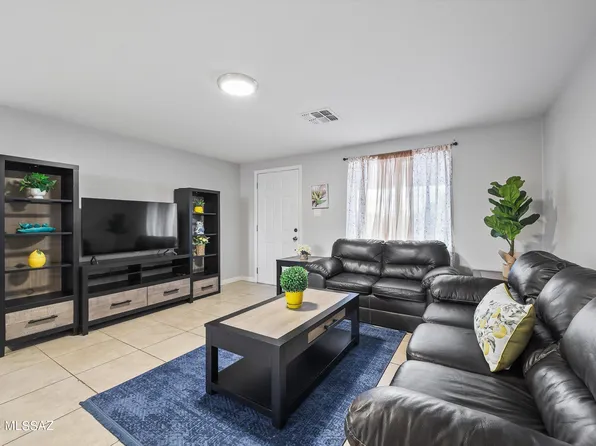 5731 S Santa Clara Ave, Tucson, AZ 85706