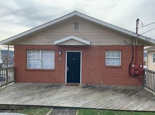 416 Sharon Ave, Morgantown, WV 26505