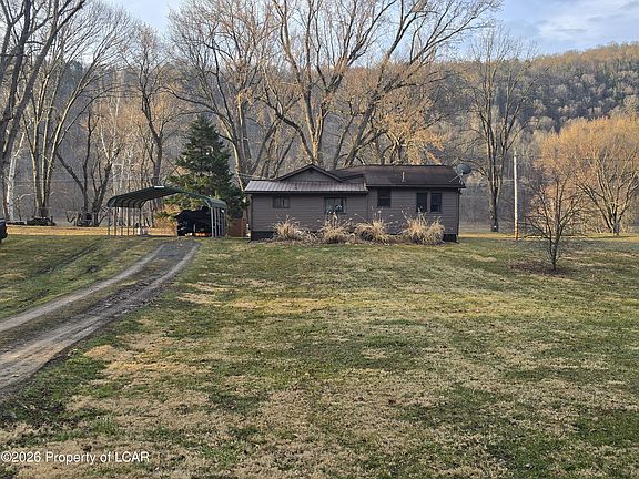 2nd image of 33 Black Diamond Beach Rd