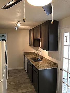 Gorgeous new kitchen with granite