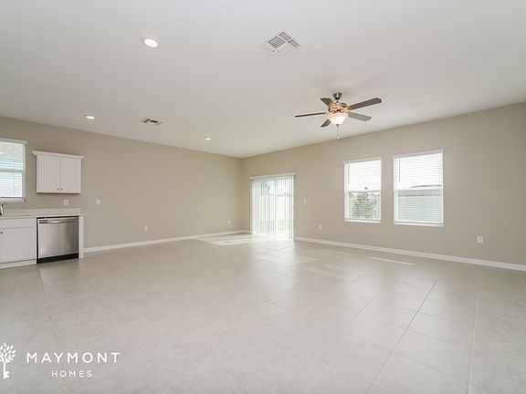 3rd image of 336 Kenilworth Dr