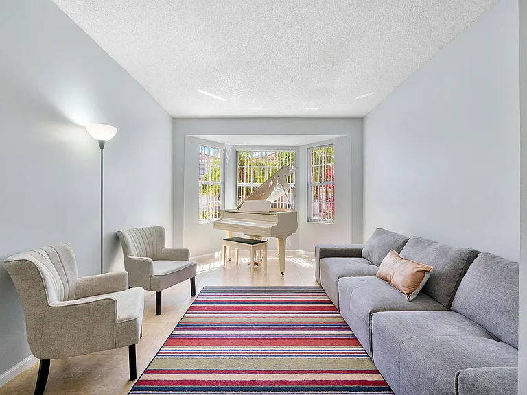 11221 NW 46th Dr — Photo 16