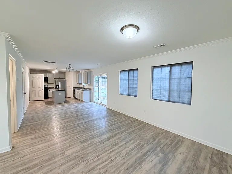 3803 Shepway Loop — Photo 8