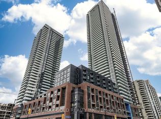 430 Square One Dr #4505, Mississauga, ON L5B 0E2