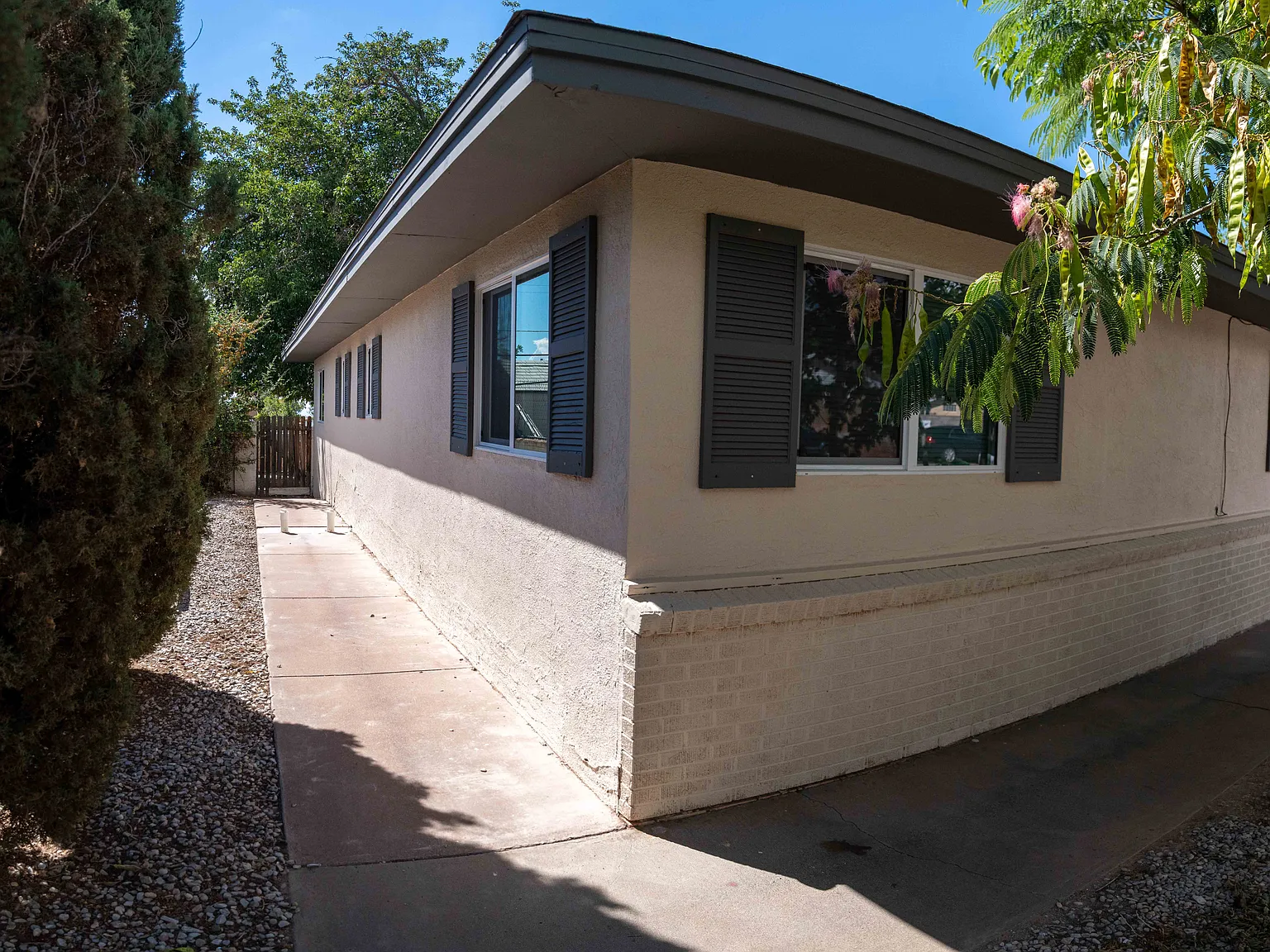 3 bed, 1729 sqft, $1,800 — Photo 3